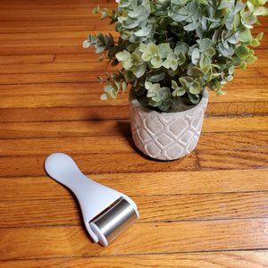Zoe Ayla Stainless Steel Ice Roller Face Body Skin Skincare Rejuvenate Self Care